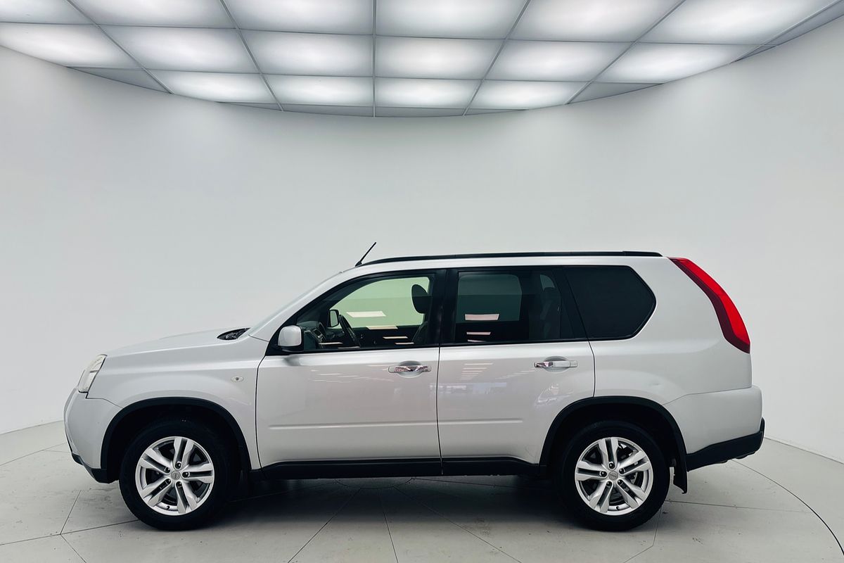 2013 NISSAN X-TRAIL ST (4x4) MAN 4D WAGON 4CYL