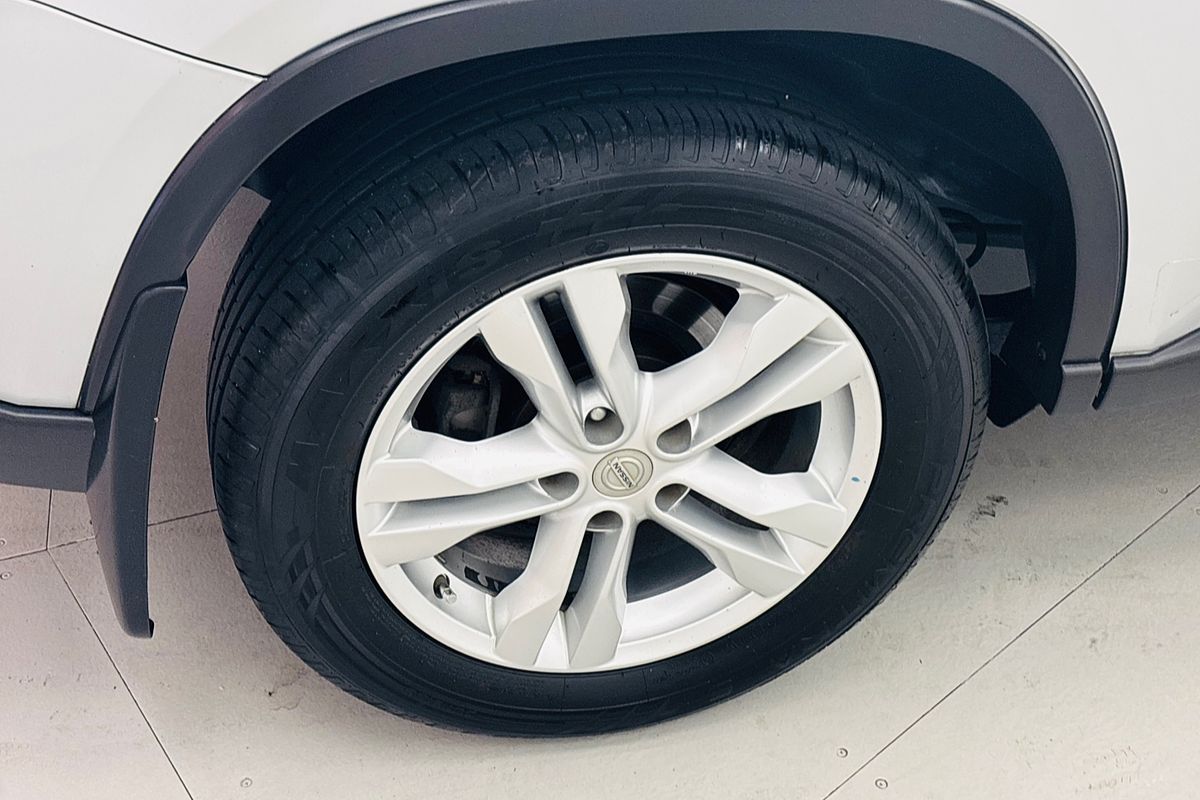 2013 NISSAN X-TRAIL ST (4x4) MAN 4D WAGON 4CYL