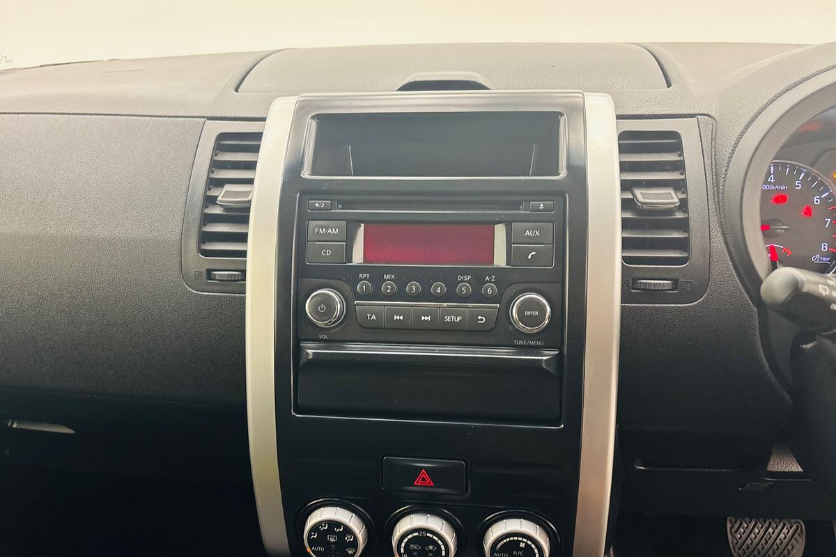 2013 NISSAN X-TRAIL ST (4x4) MAN 4D WAGON 4CYL