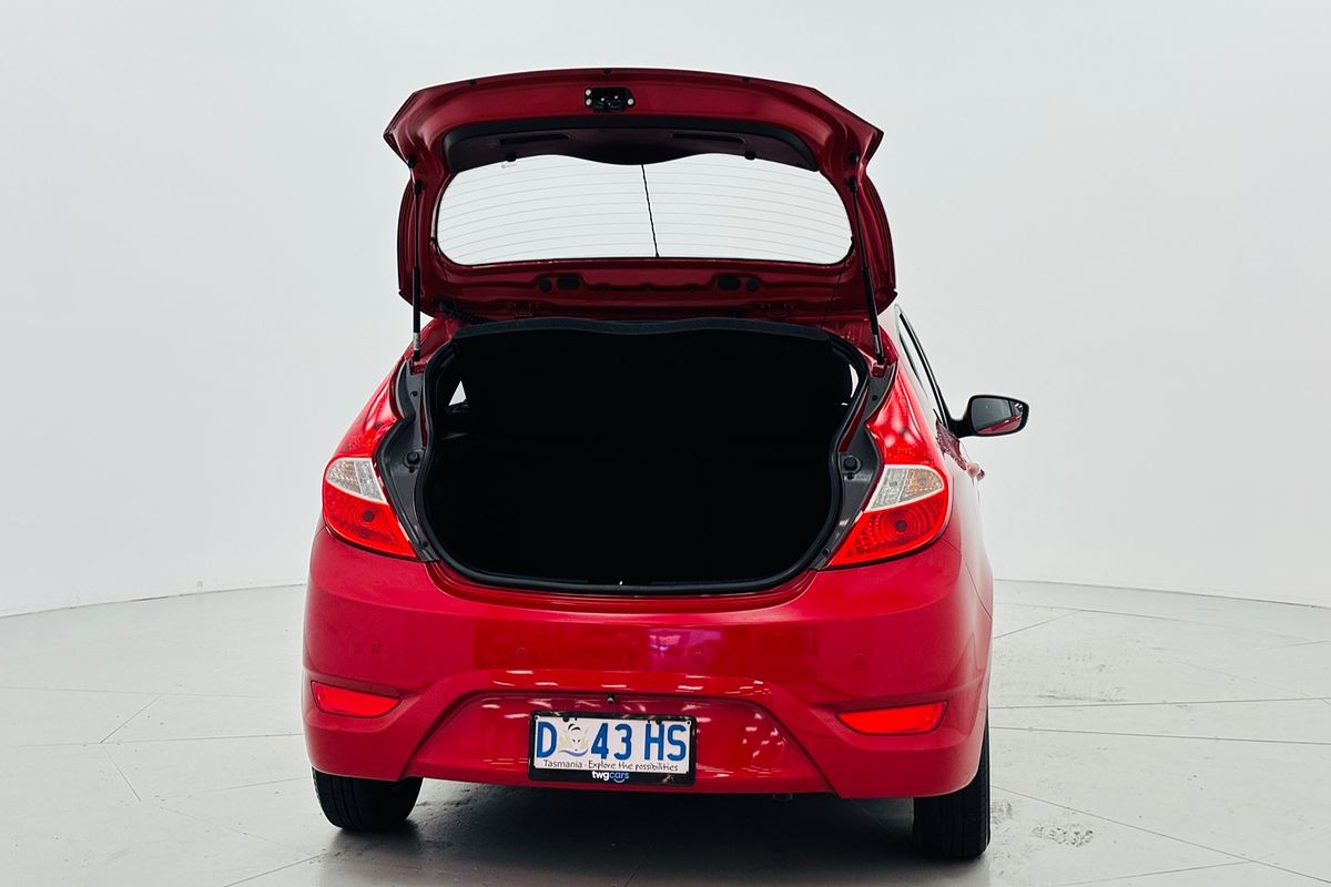 2013 HYUNDAI ACCENT ACTIVE 4 SP AUTOMATIC 5D HATCHBACK 4CYL