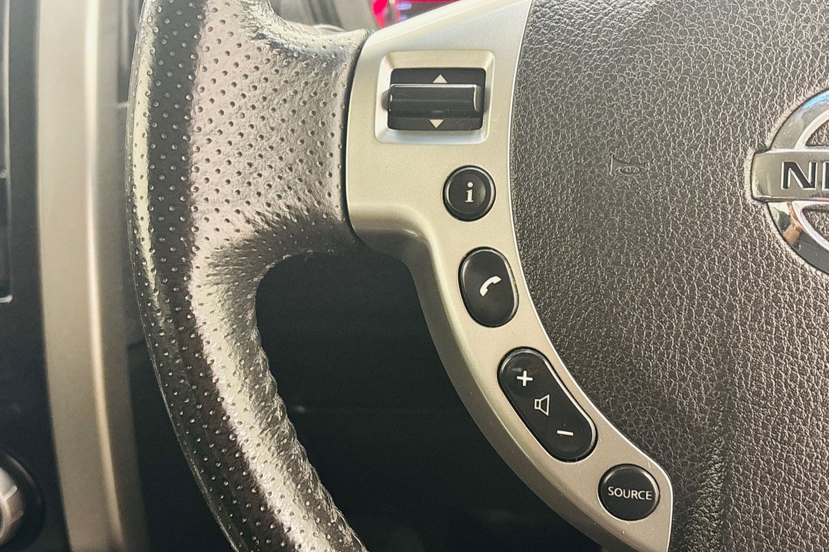 2013 NISSAN X-TRAIL ST (4x4) MAN 4D WAGON 4CYL