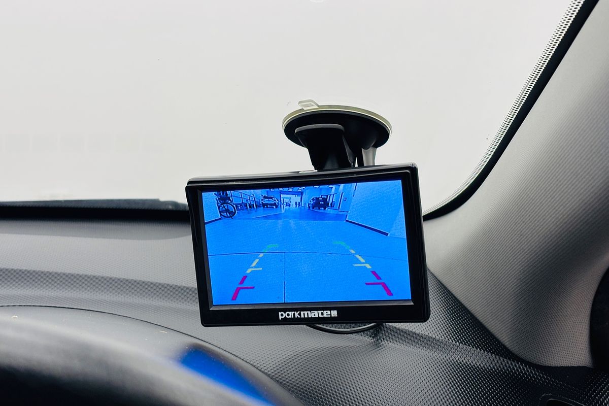 2013 HYUNDAI ACCENT ACTIVE 4 SP AUTOMATIC 5D HATCHBACK 4CYL