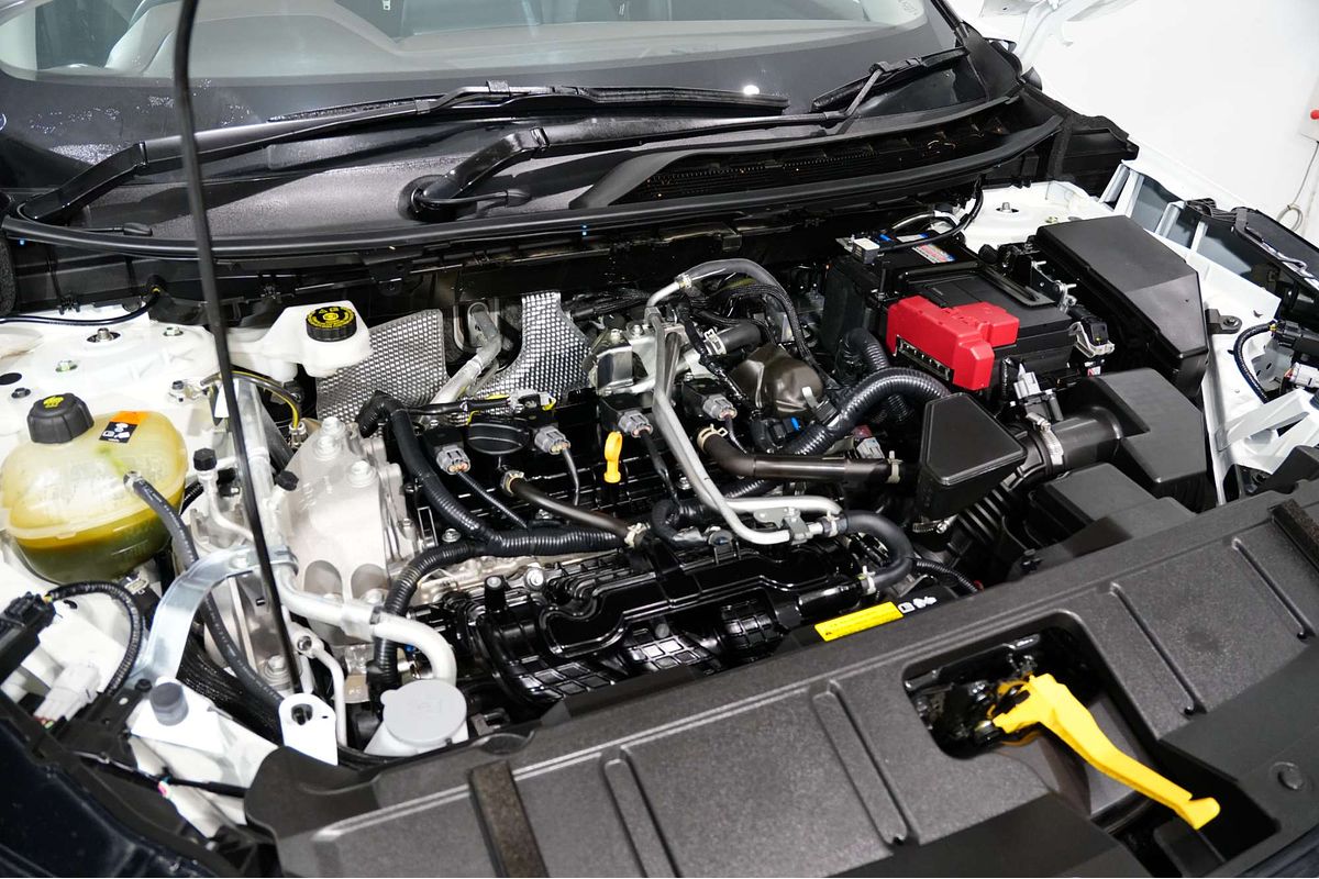 2025 Nissan X-TRAIL ST T33