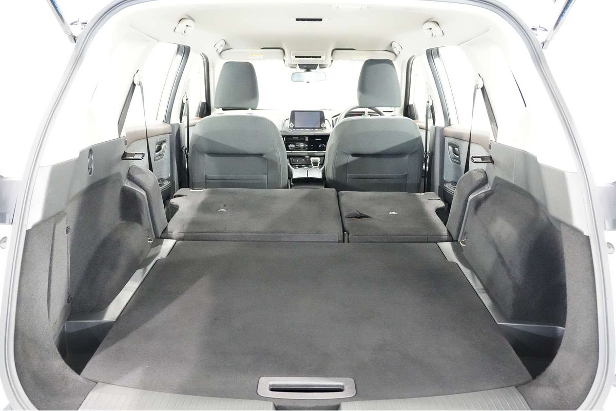 2025 Nissan X-TRAIL ST T33