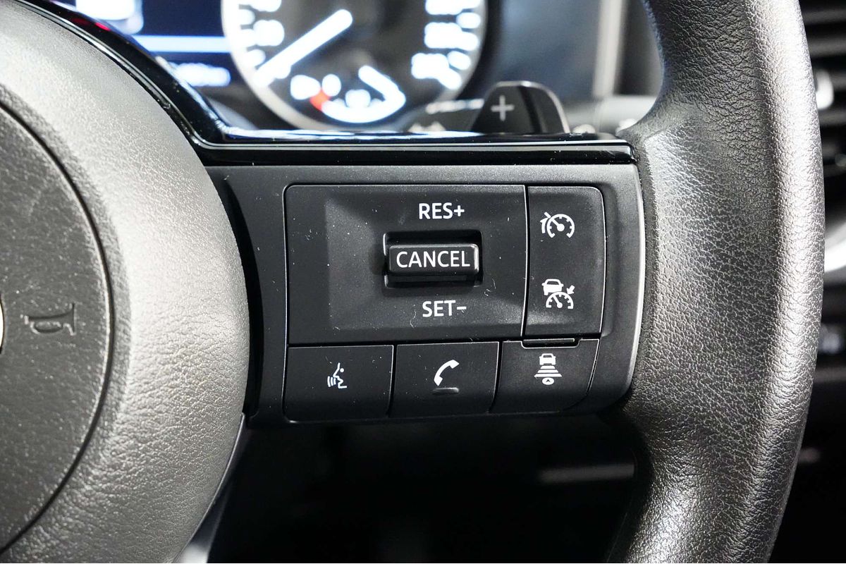 2025 Nissan X-TRAIL ST T33