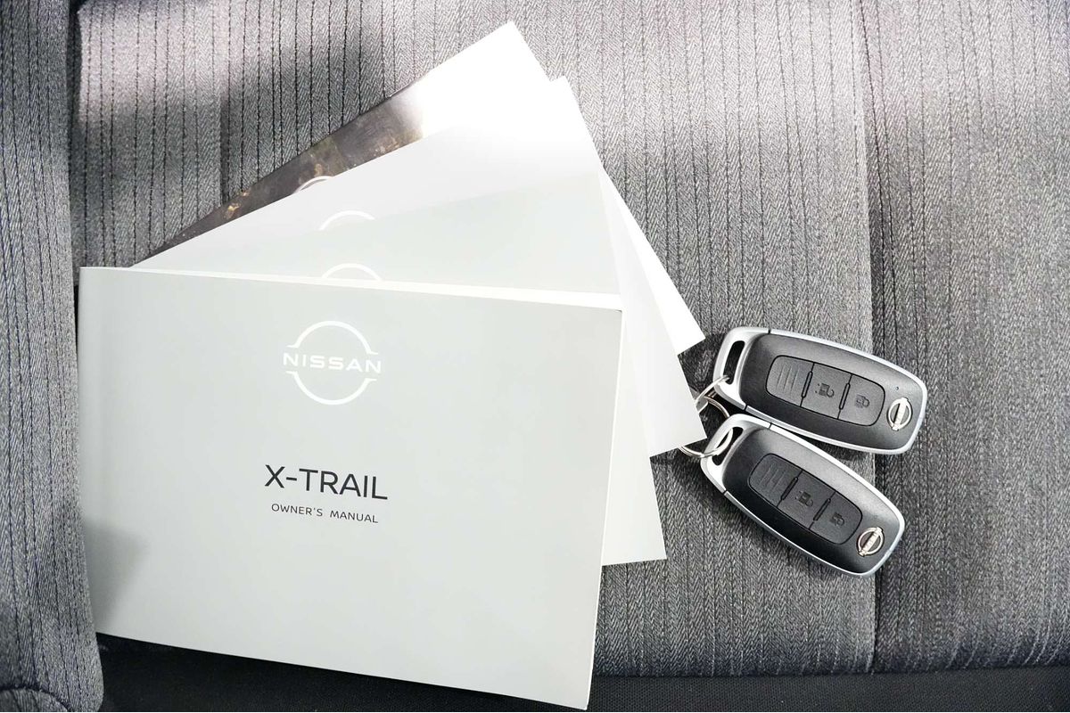 2025 Nissan X-TRAIL ST T33