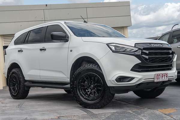 2025 Isuzu MU-X LS-M