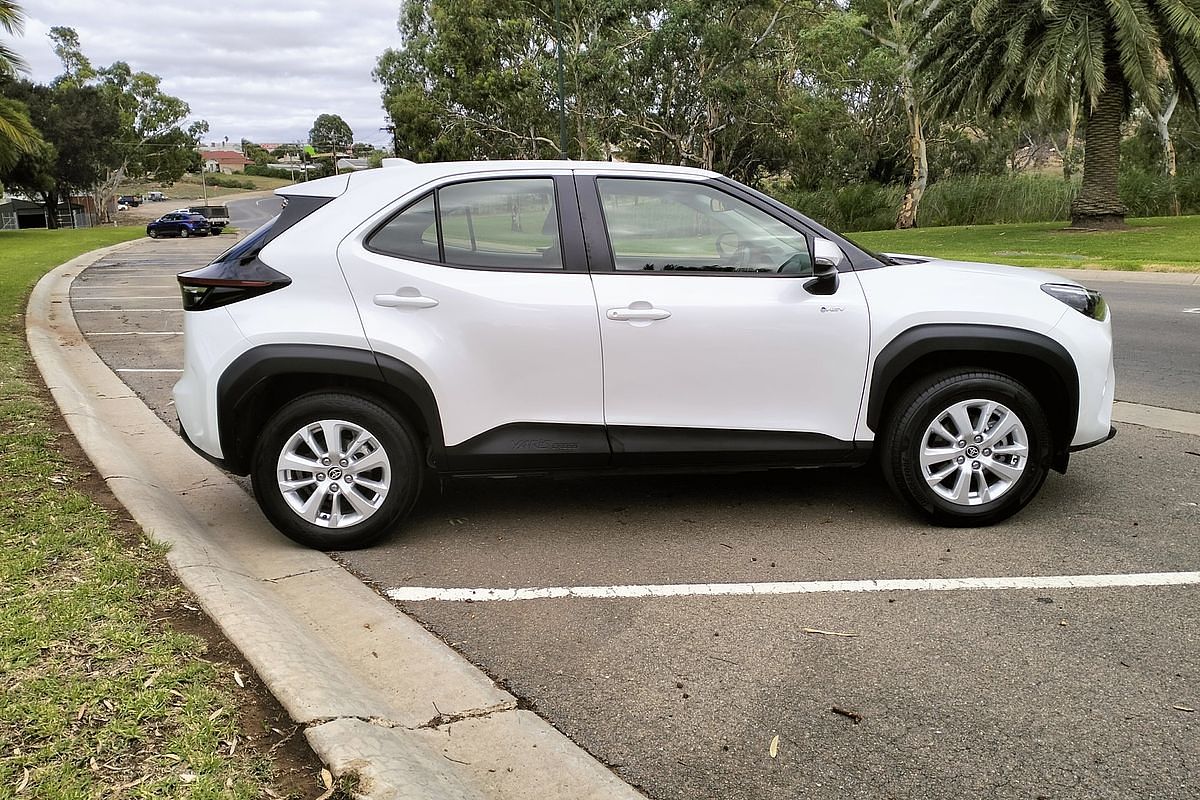 2024 Toyota Yaris Cross GX MXPJ10R