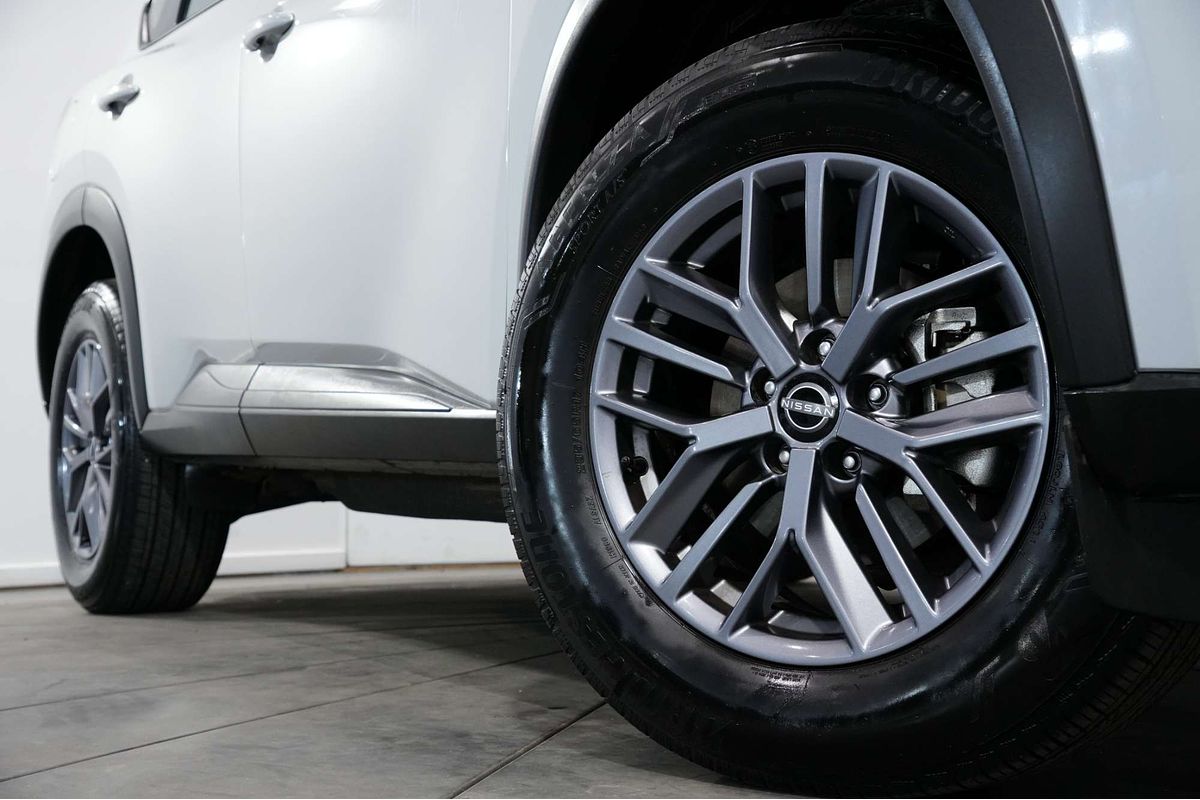 2024 Nissan X-TRAIL ST T33