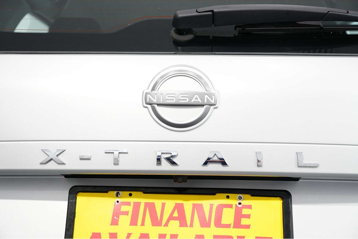 2024 Nissan X-TRAIL ST T33