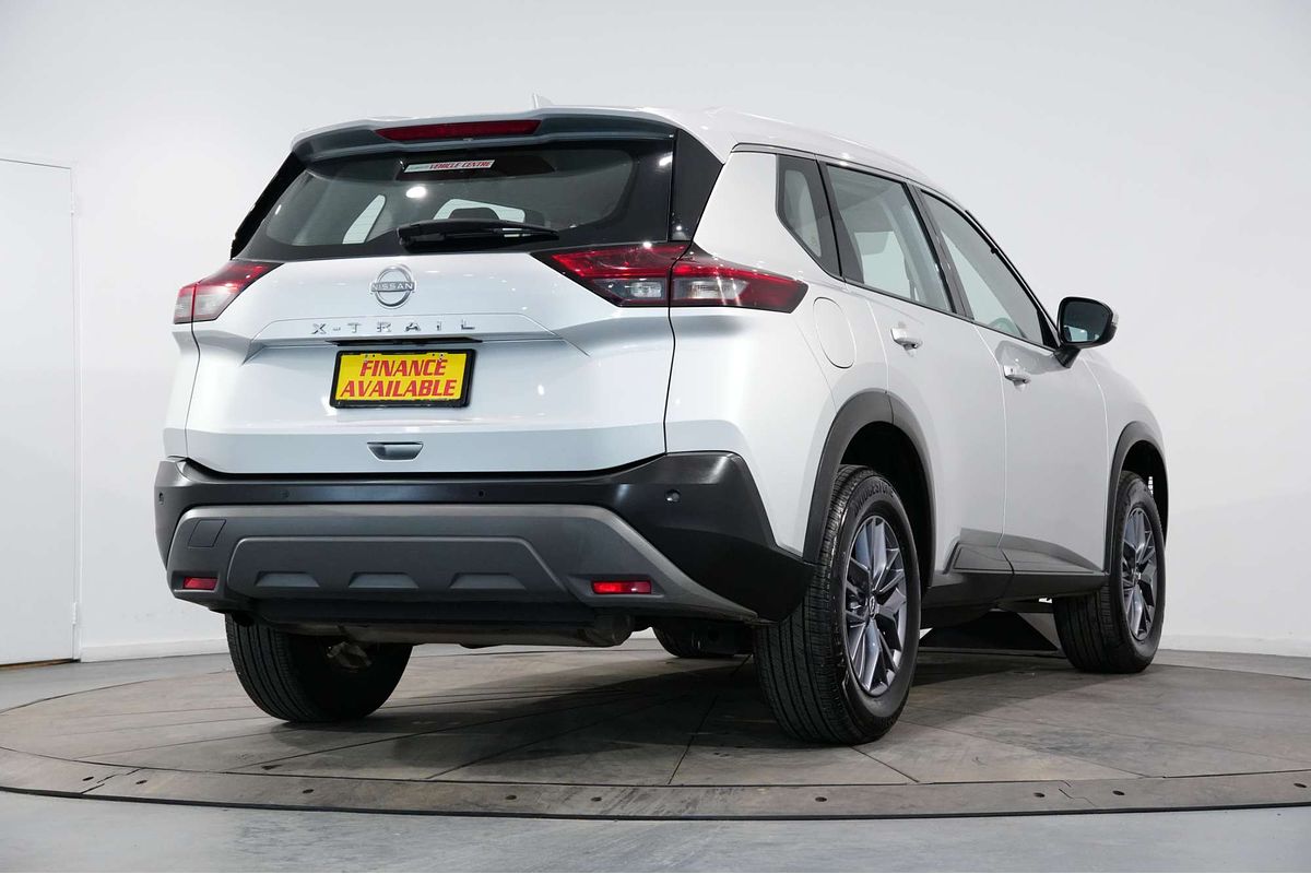 2024 Nissan X-TRAIL ST T33