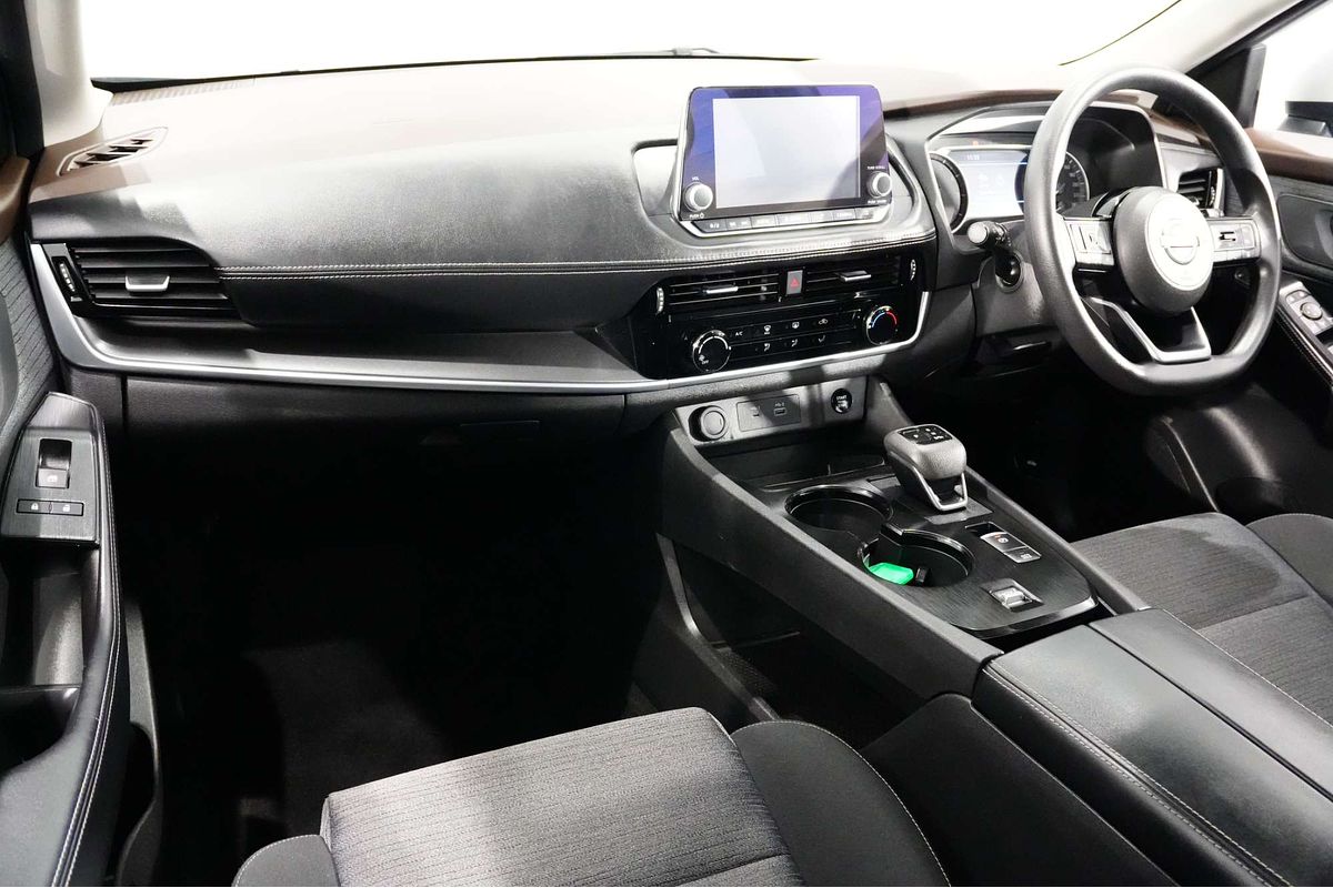 2024 Nissan X-TRAIL ST T33