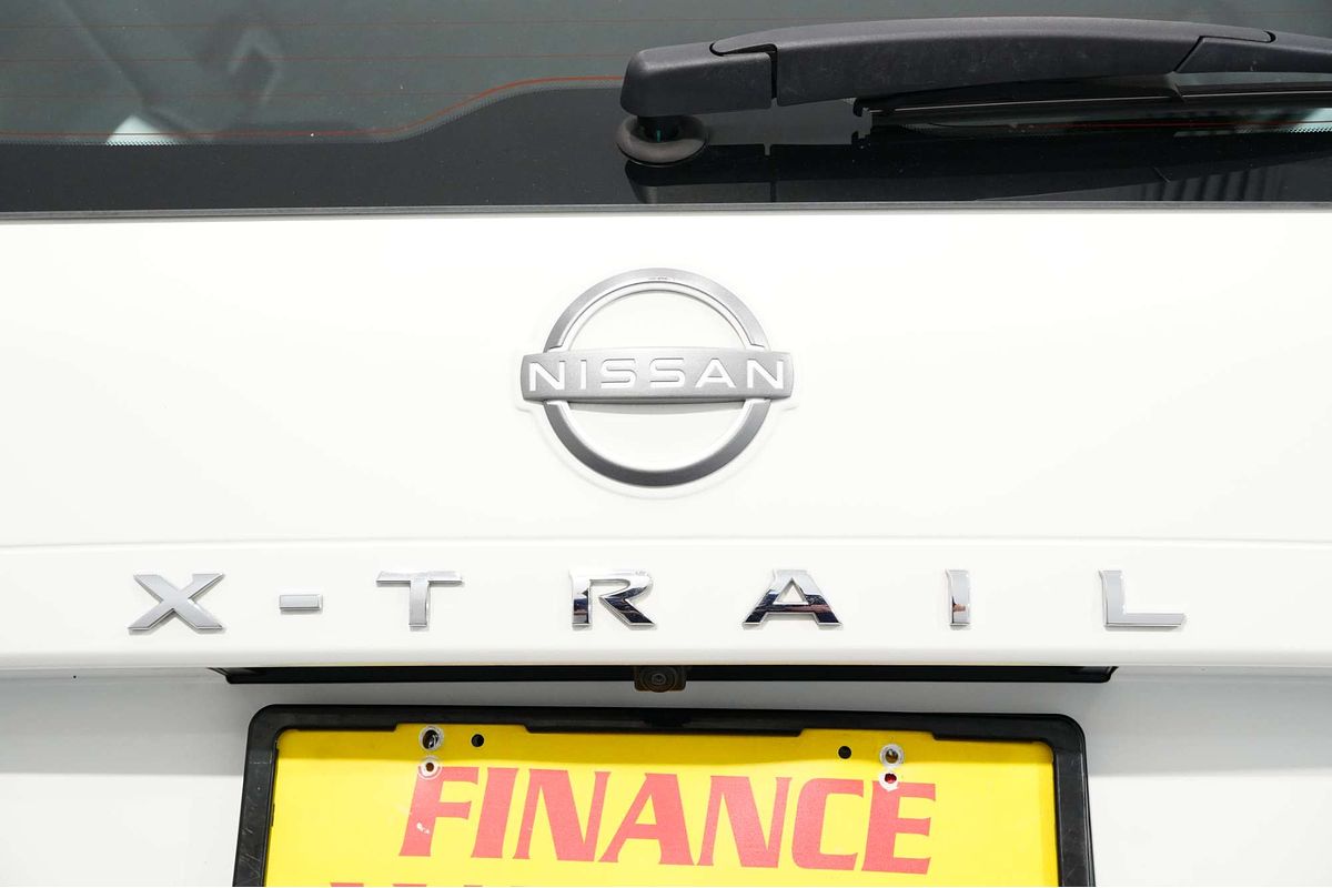 2024 Nissan X-TRAIL ST T33