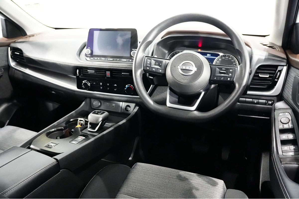 2024 Nissan X-TRAIL ST T33