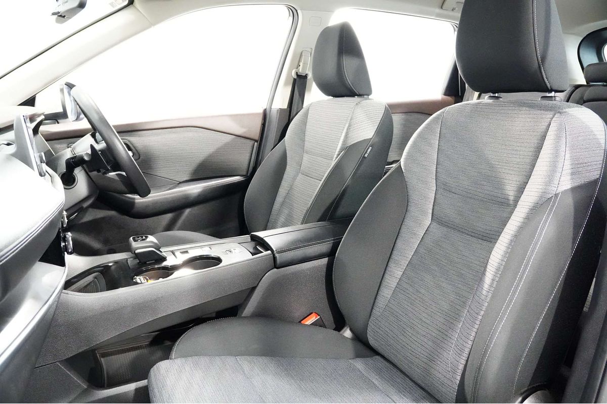 2024 Nissan X-TRAIL ST T33