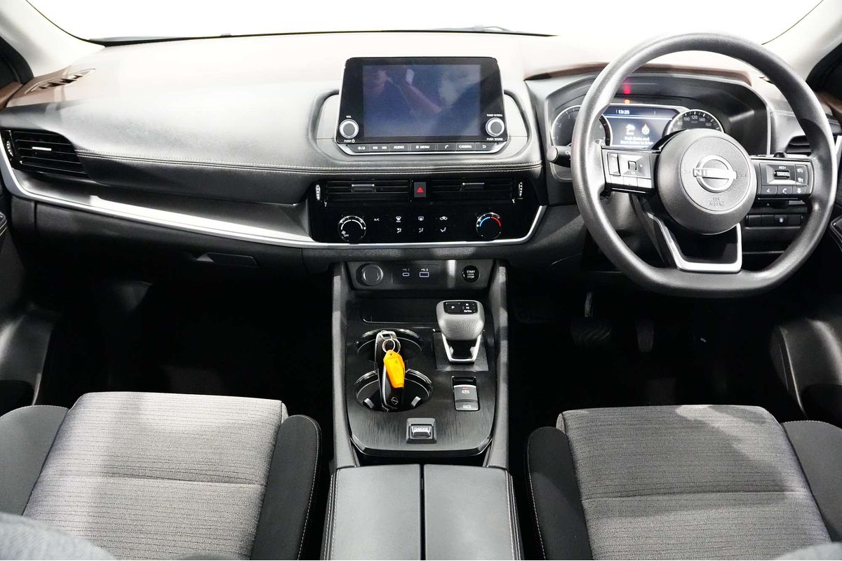2024 Nissan X-TRAIL ST T33