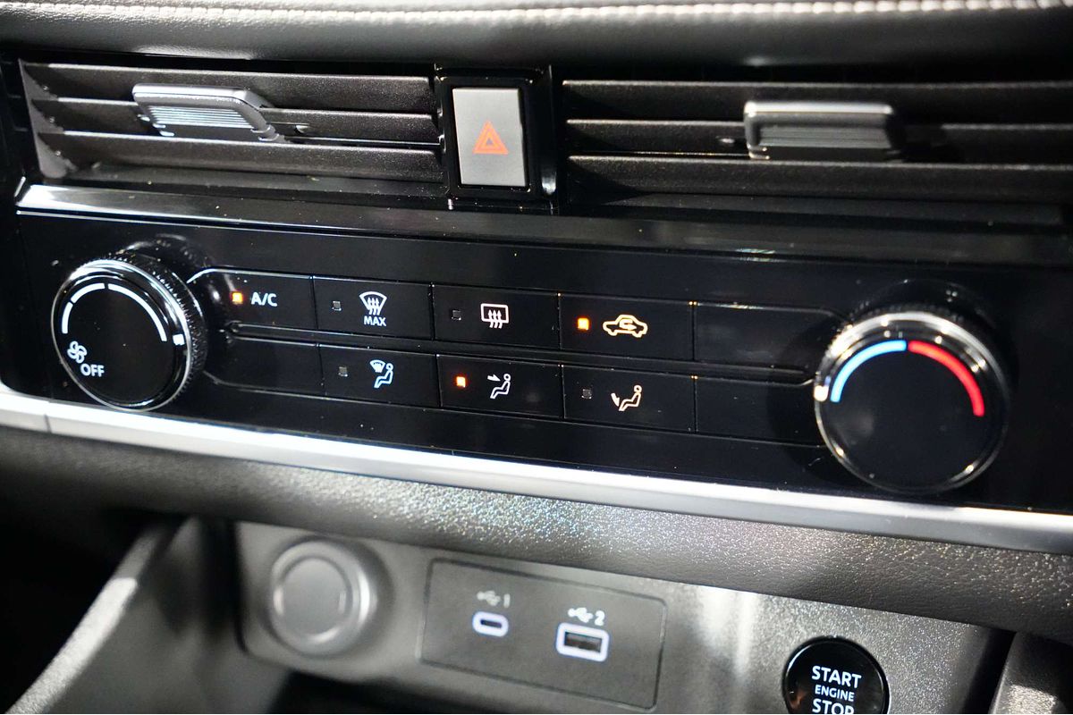 2024 Nissan X-TRAIL ST T33