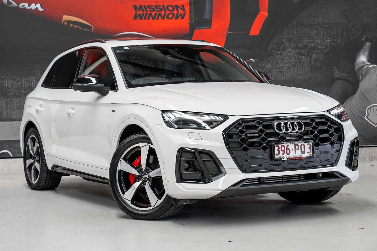 2023 Audi Q5 55 TFSI e S line FY