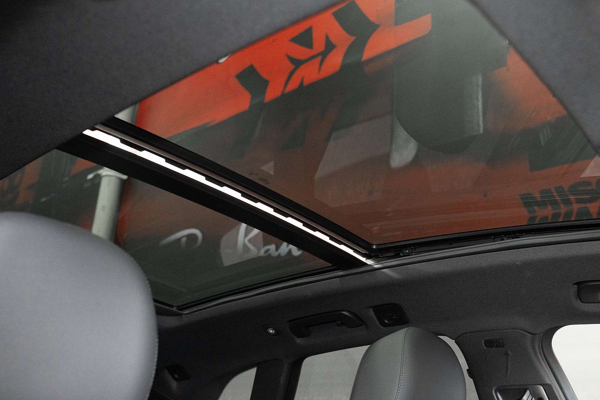 2023 Audi Q5 55 TFSI e S line FY