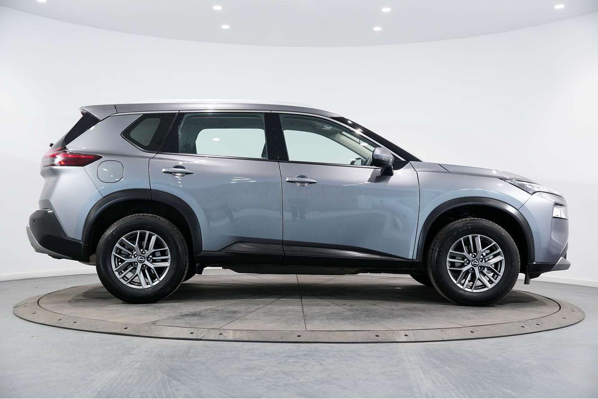 2024 Nissan X-TRAIL ST T33