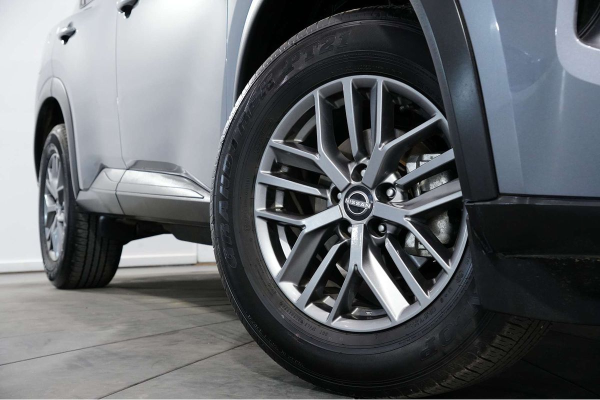 2024 Nissan X-TRAIL ST T33