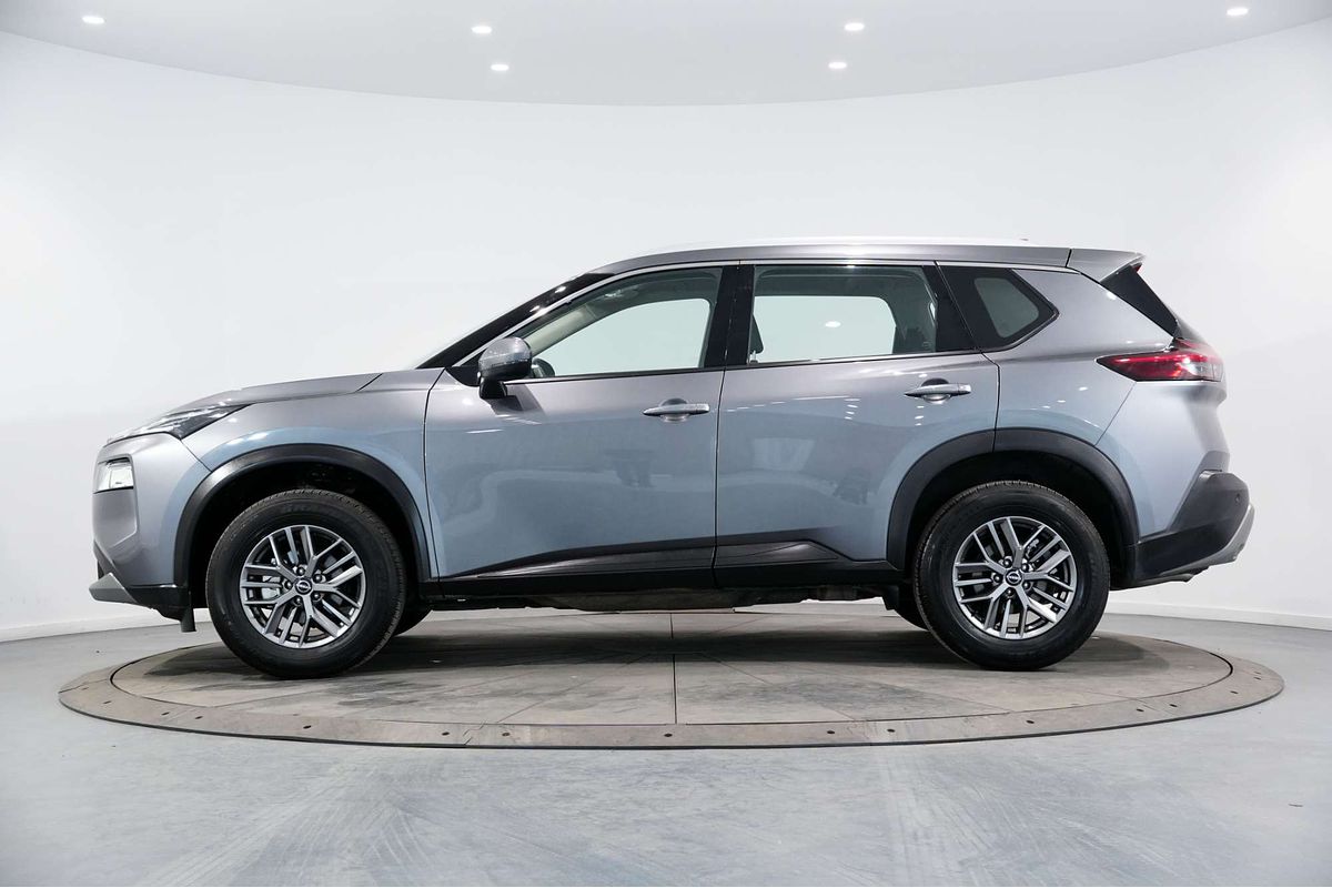 2024 Nissan X-TRAIL ST T33