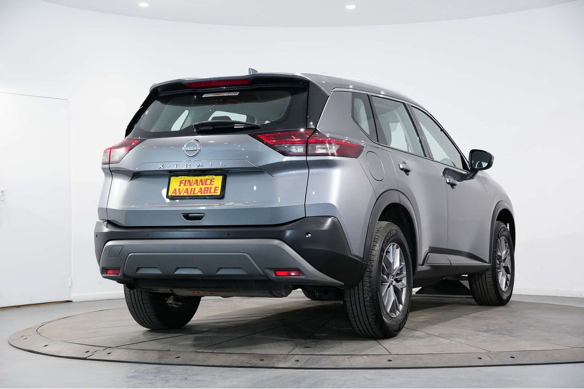 2024 Nissan X-TRAIL ST T33