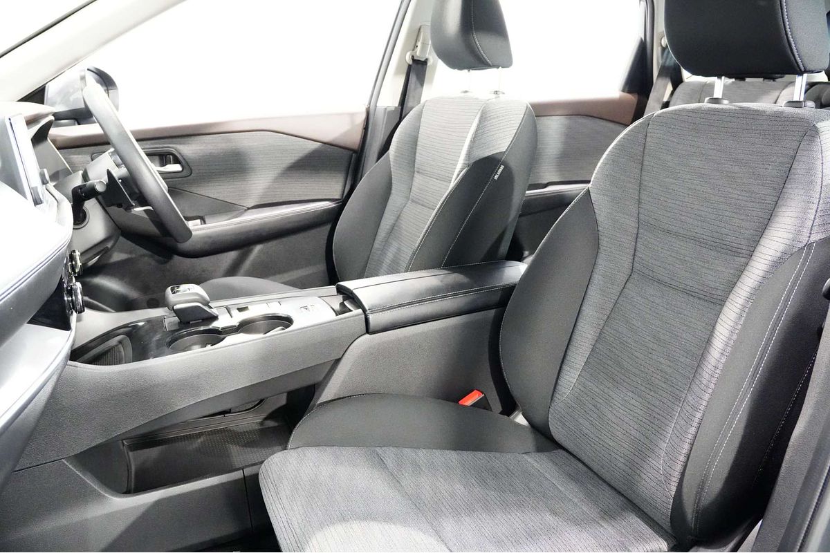 2024 Nissan X-TRAIL ST T33