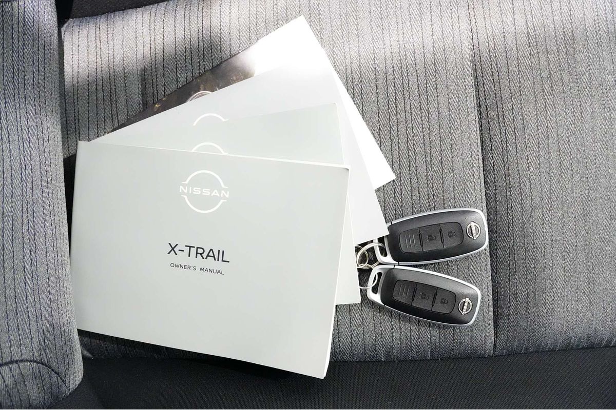 2024 Nissan X-TRAIL ST T33