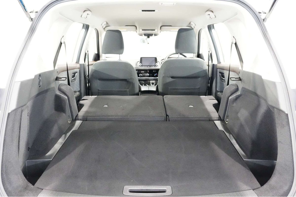 2025 Nissan X-TRAIL ST T33