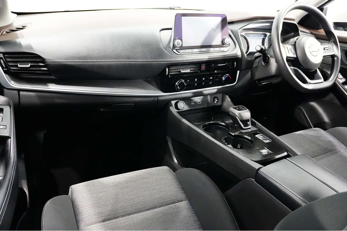 2025 Nissan X-TRAIL ST T33