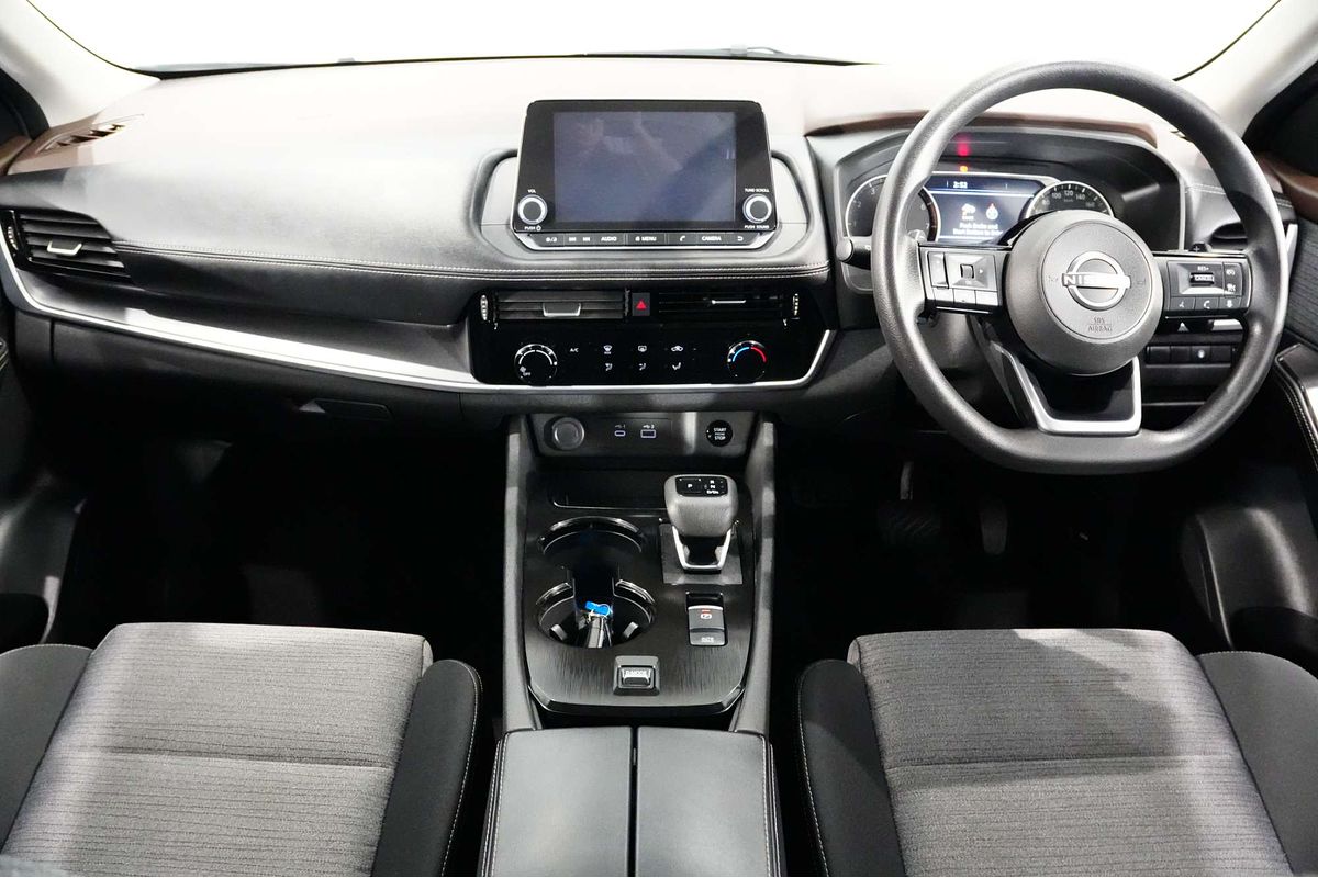 2025 Nissan X-TRAIL ST T33