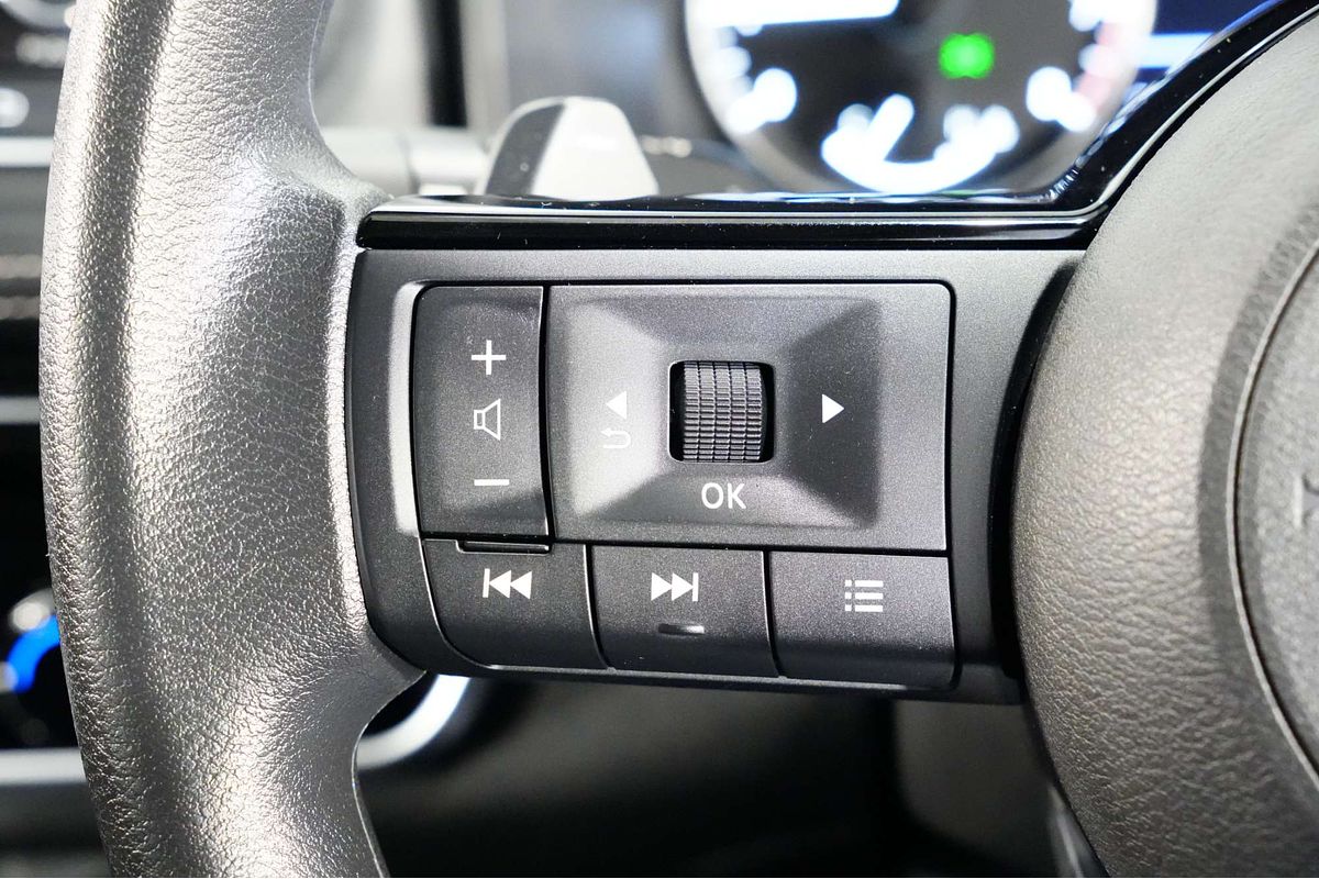 2025 Nissan X-TRAIL ST T33