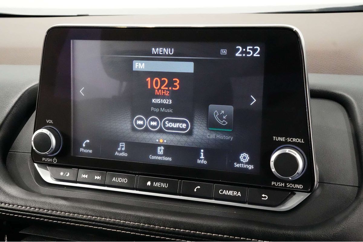 2025 Nissan X-TRAIL ST T33