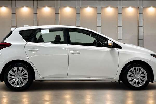 2015 Toyota Corolla Ascent ZRE182R