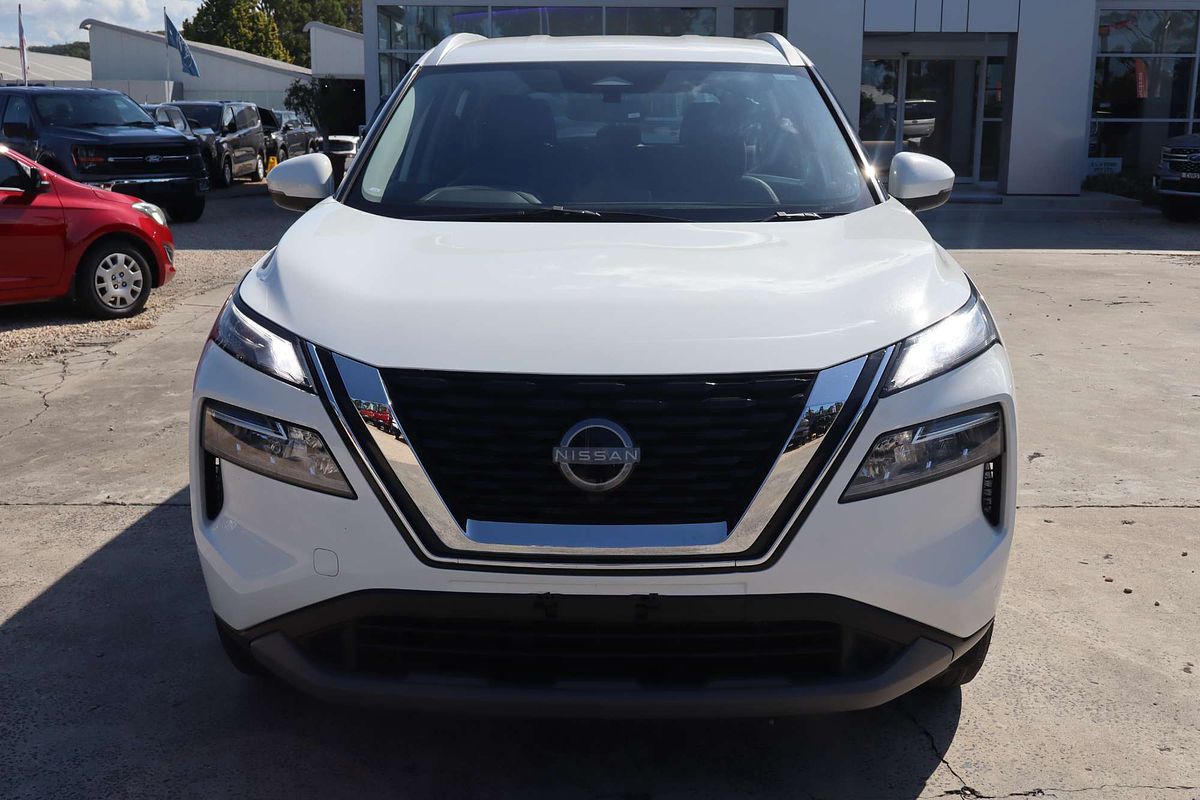 2024 Nissan X-TRAIL ST T33