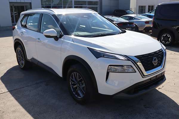 2024 Nissan X-TRAIL ST T33