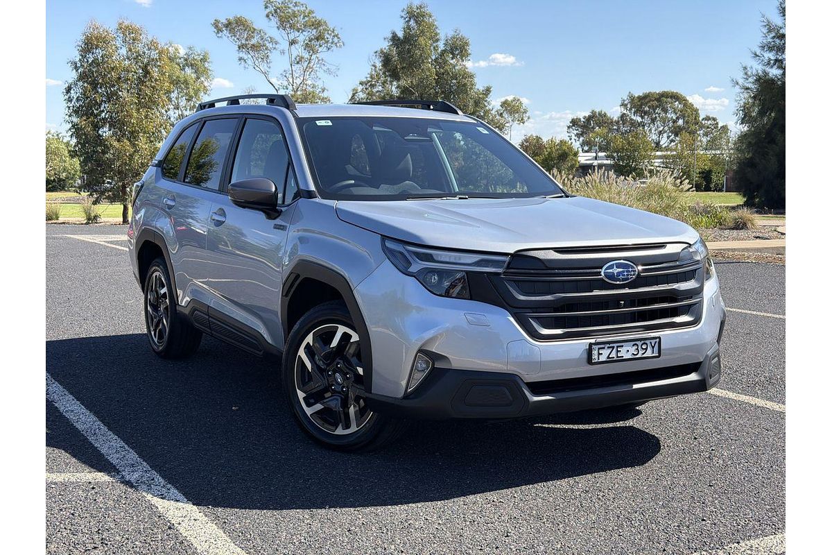 2025 Subaru Forester Hybrid S6