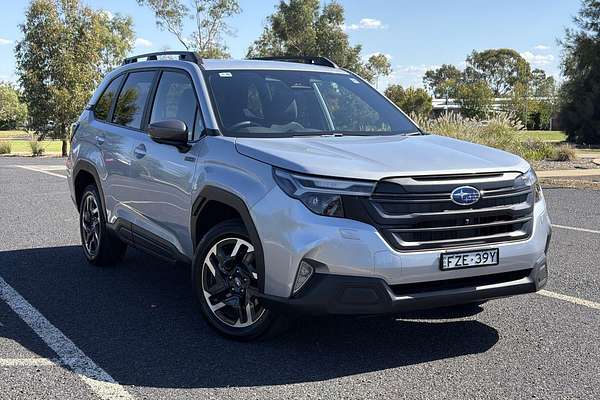 2025 Subaru Forester Hybrid S6