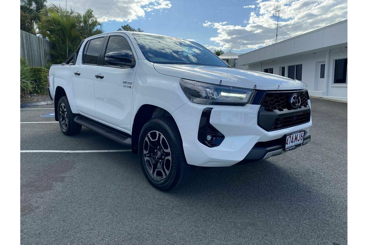 2025 Toyota Hilux SR 48V GUN227R 4X4