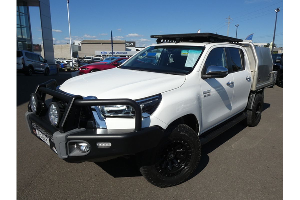 2021 Toyota Hilux SR5 (4x4) GUN126R 4X4