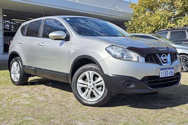 2013 Nissan Dualis ST J10 Series 4