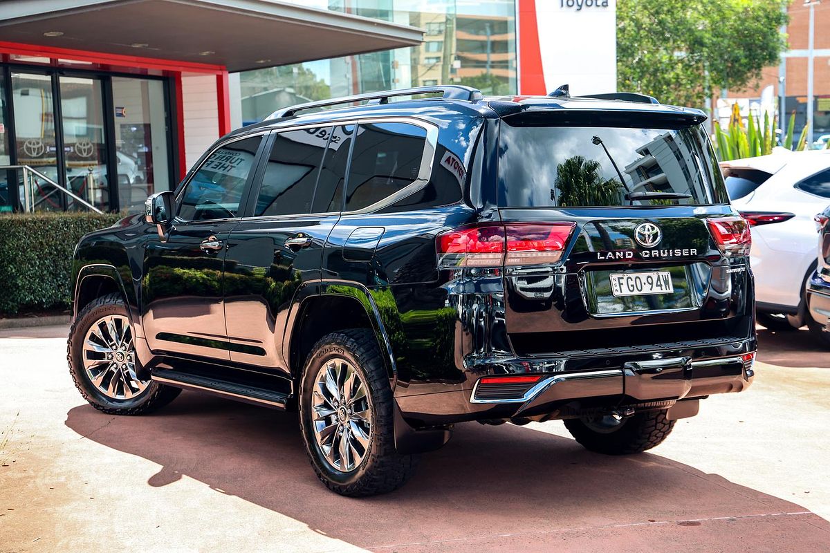 2022 Toyota Landcruiser Sahara ZX FJA300R
