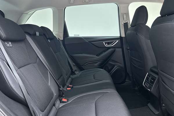 2022 Subaru Forester Hybrid L S5 thumb-11