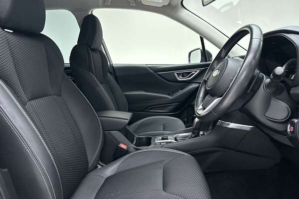 2022 Subaru Forester Hybrid L S5 thumb-12