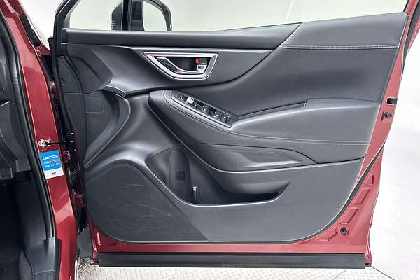 2022 Subaru Forester Hybrid L S5 thumb-18