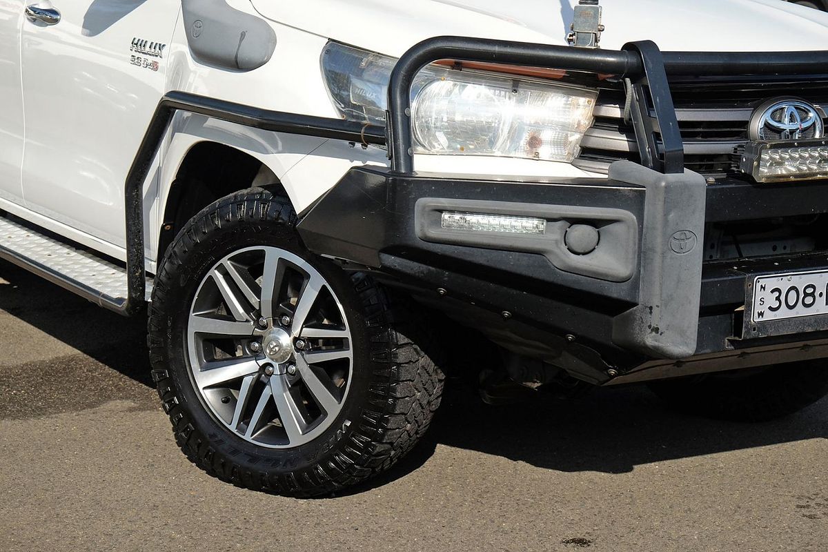 2016 Toyota Hilux SR GUN126R 4X4