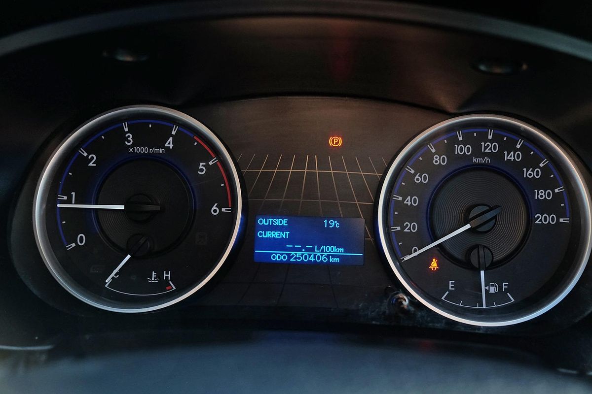 2016 Toyota Hilux SR GUN126R 4X4