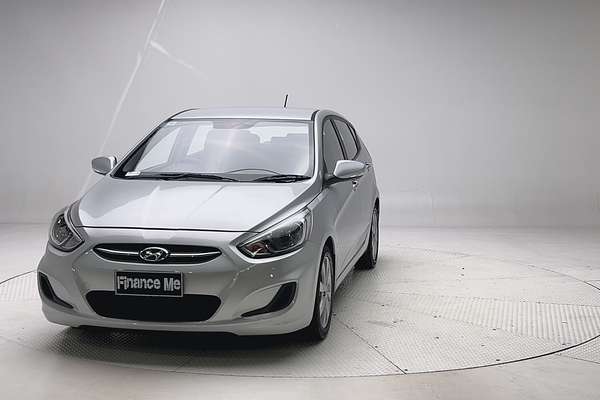 2017 Hyundai Accent Sport RB5 thumb-2