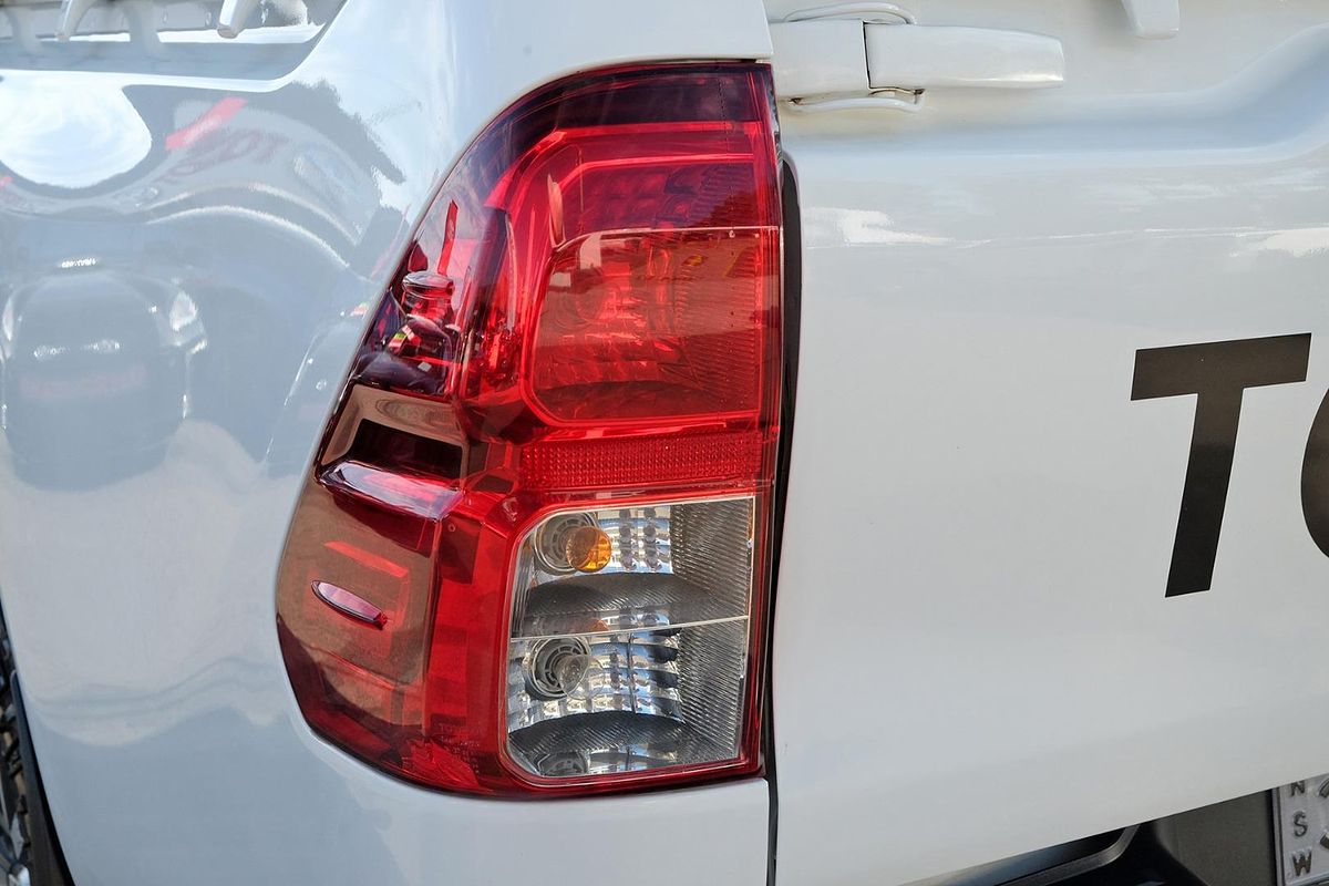 2016 Toyota Hilux SR GUN126R 4X4